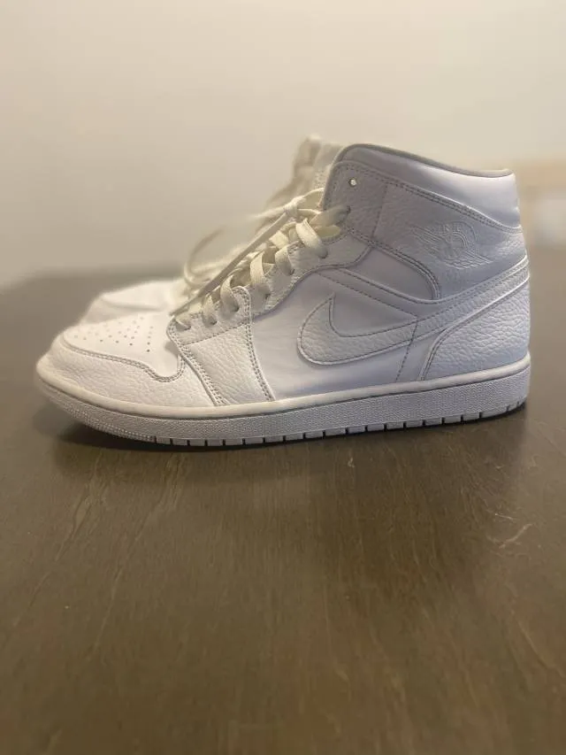 Jordan 1 mid triple white Sz 11 Nike