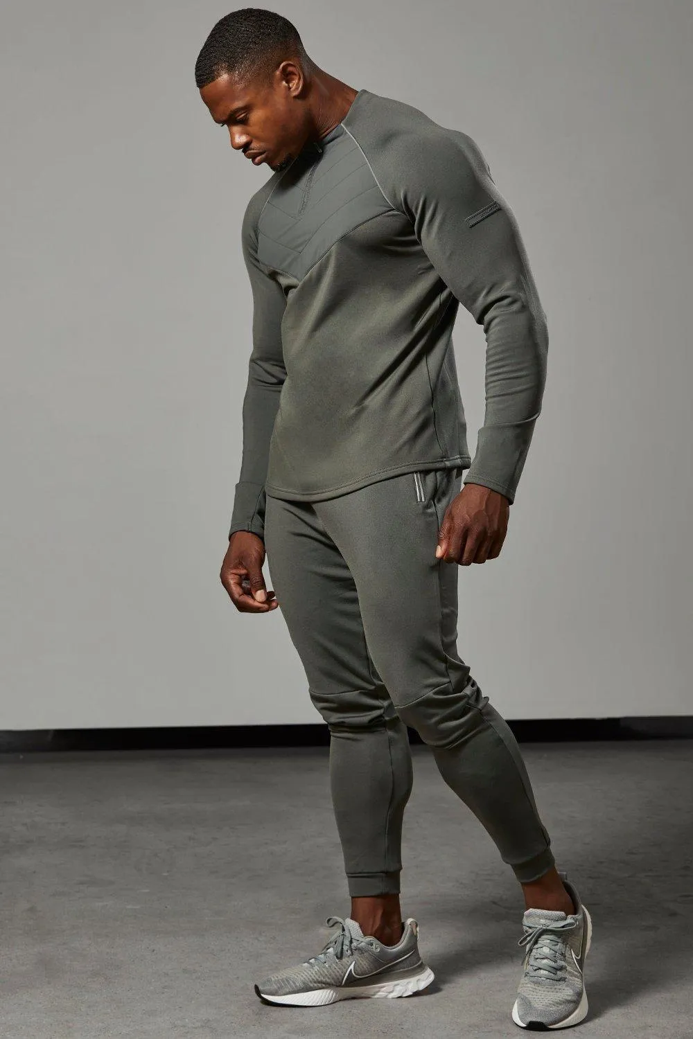 Man Active Gym Performance ¼ Zip Tracksuit | boohooMAN UK