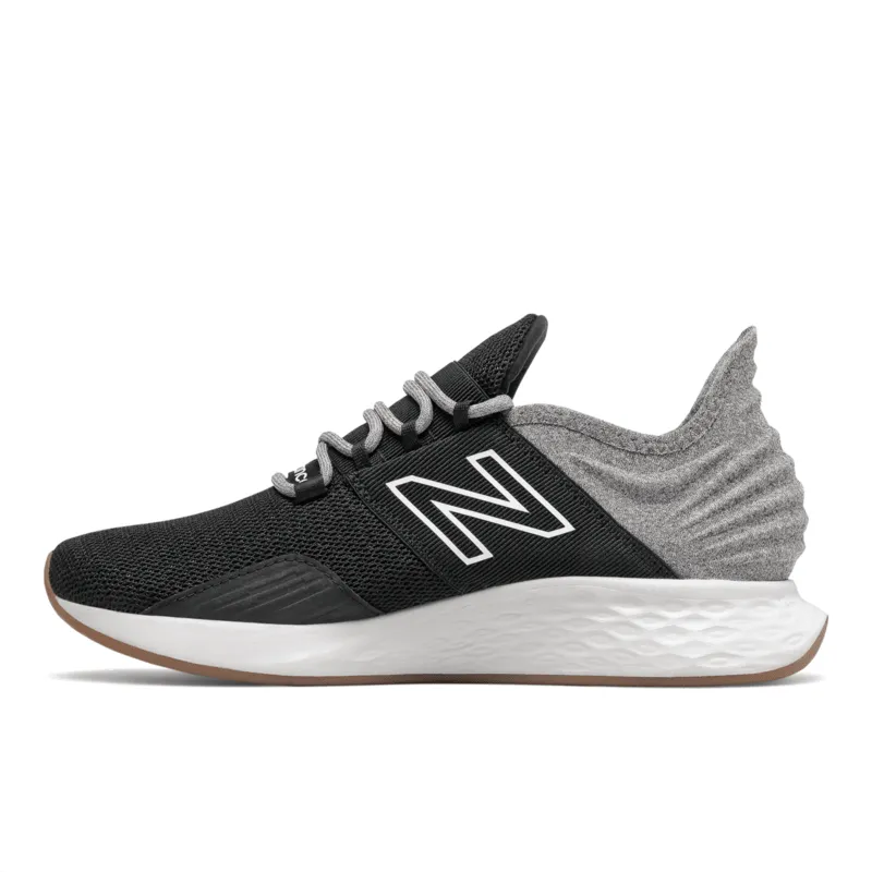 New Balance Women's Fresh Foam Roav Running Shoe - WROAVTK