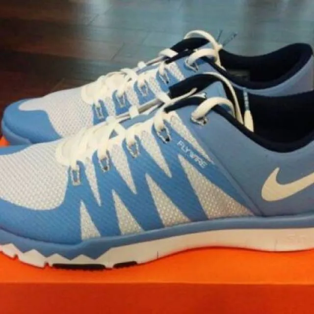 Nike Free 5.0 V6 North Carolina Blue Tarheels UNC Train ...