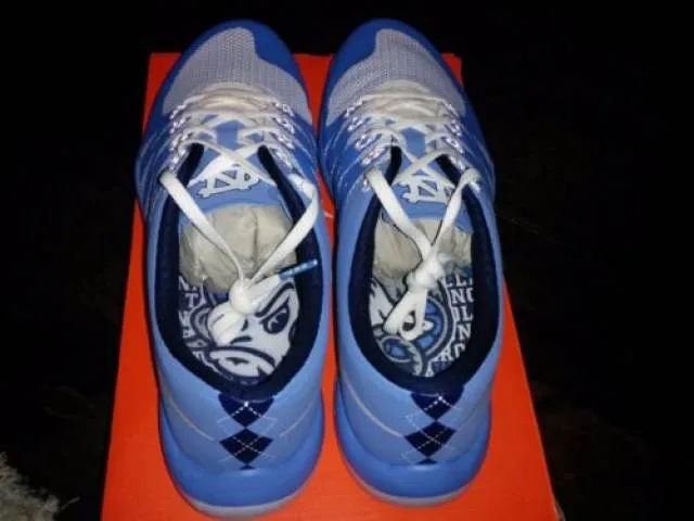 Nike Free 5.0 V6 North Carolina Blue Tarheels UNC Train ...