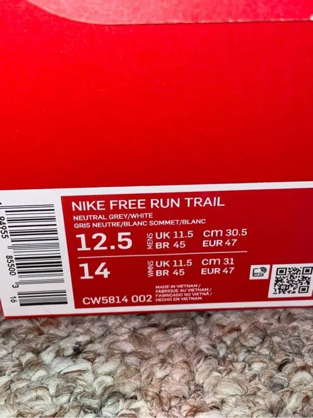 Nike free run trail neutral grey summit whiite