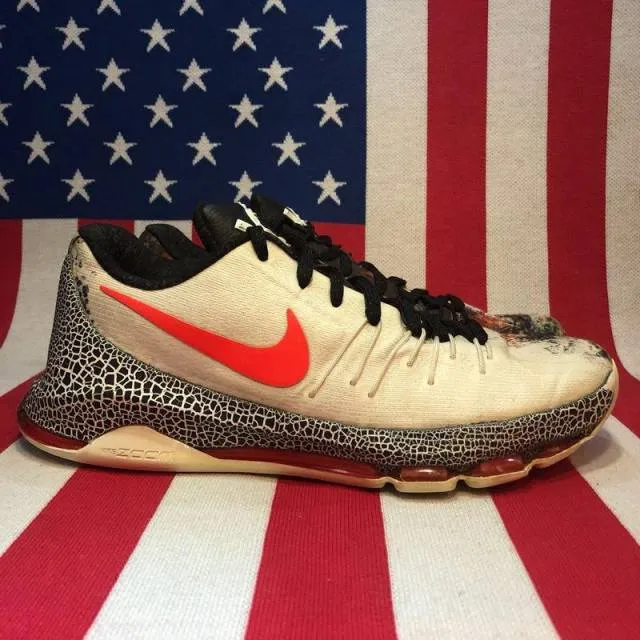 Nike KD 8 Christmas size 9.5