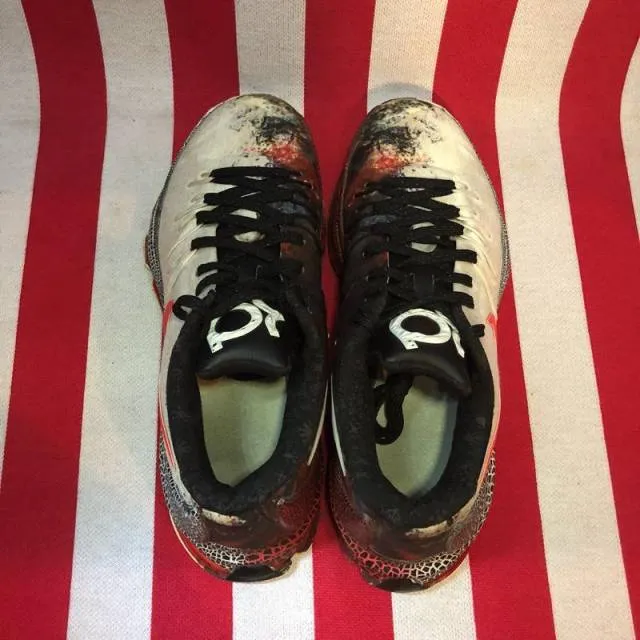 Nike KD 8 Christmas size 9.5