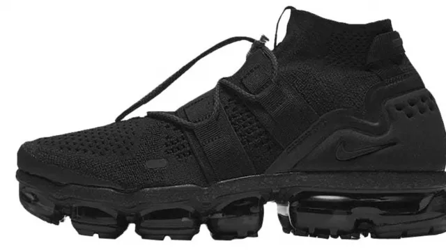 Nike vapor max utility triple black