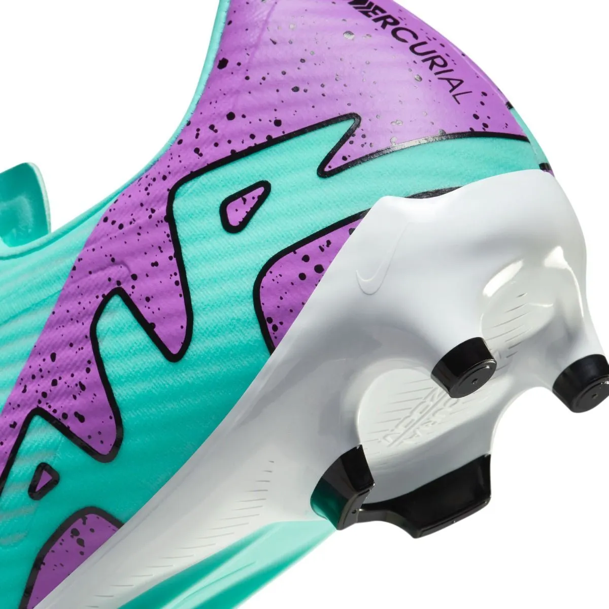 Nike Zoom Mercurial Vapor 15 Academy FG Soccer Cleats | Peak Ready Pack