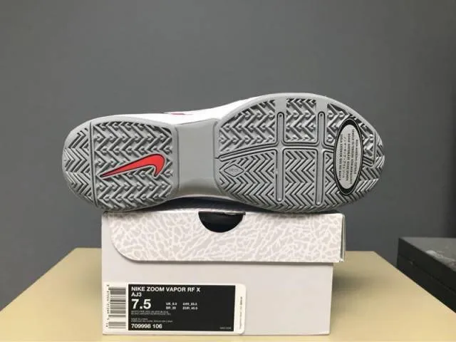 Nike zoom vapor rf aj3 fire red size 7.5 from kith.com