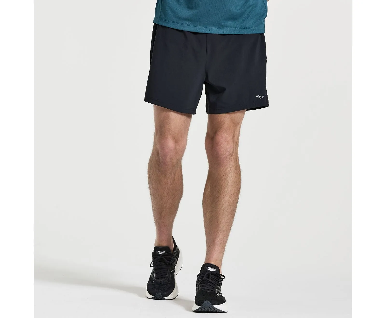 Saucony | Outpace 5 Short | Men's | Black