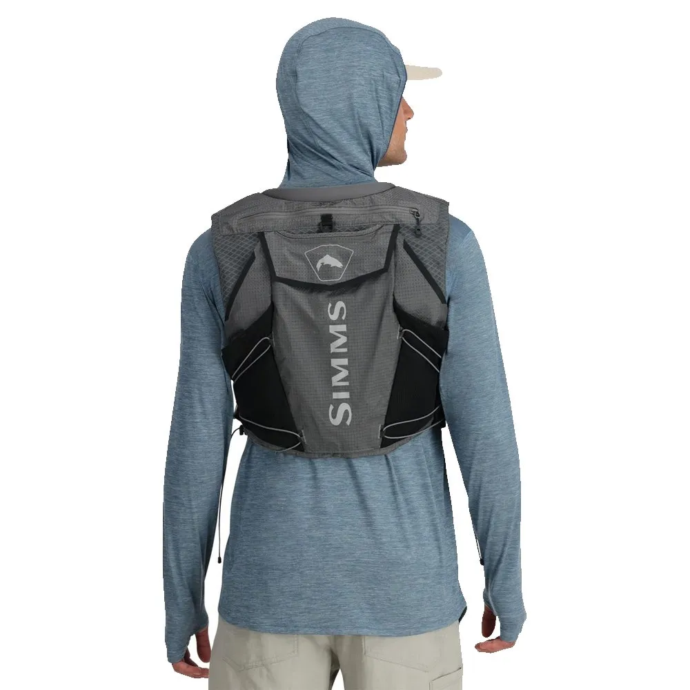 Simms Flyweight Fishing Vest Pack 15L