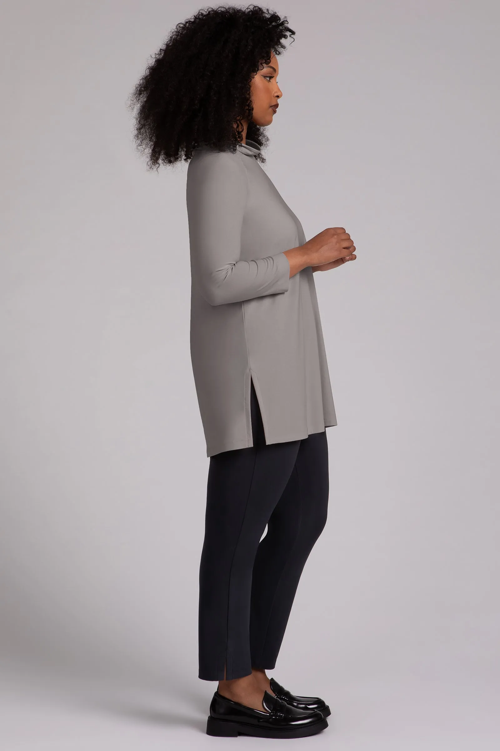 Svelte Funnel Neck Tunic | Taupe